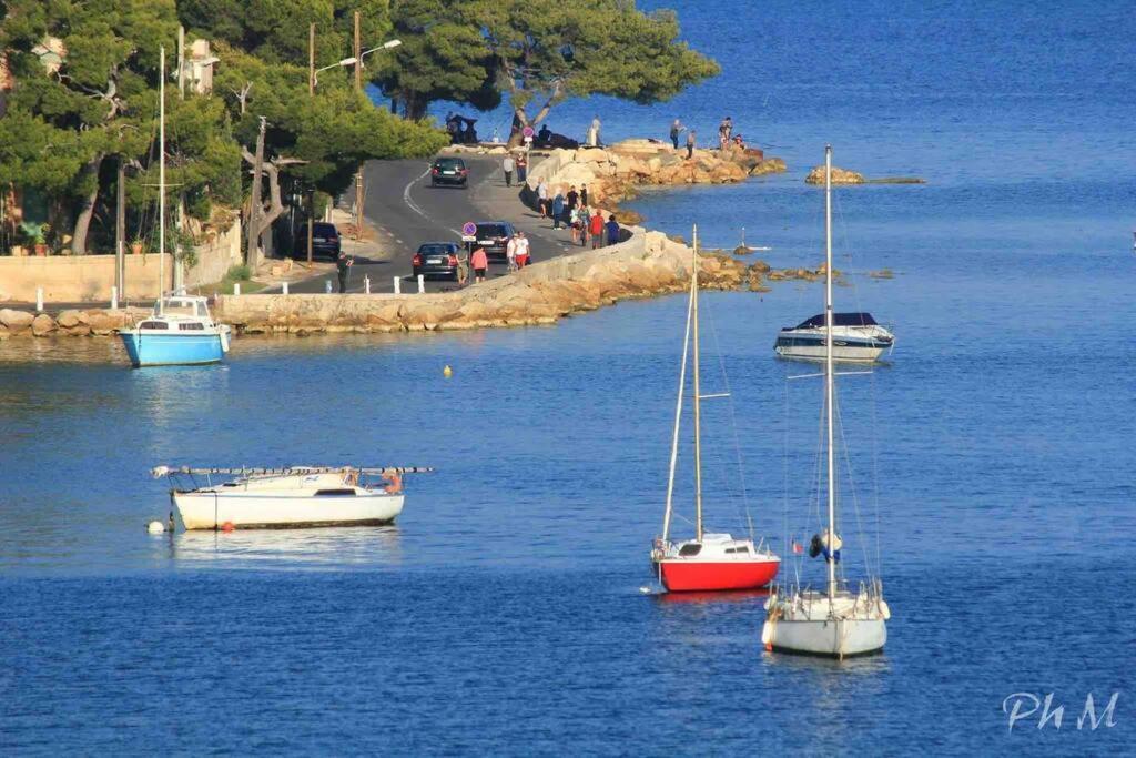Apartamento Le Dyonisos Et Piscine La Seyne-sur-Mer Exterior foto